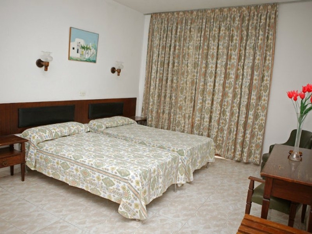 Hotel CERVANTES
