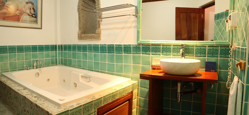 Hotel  Colonial