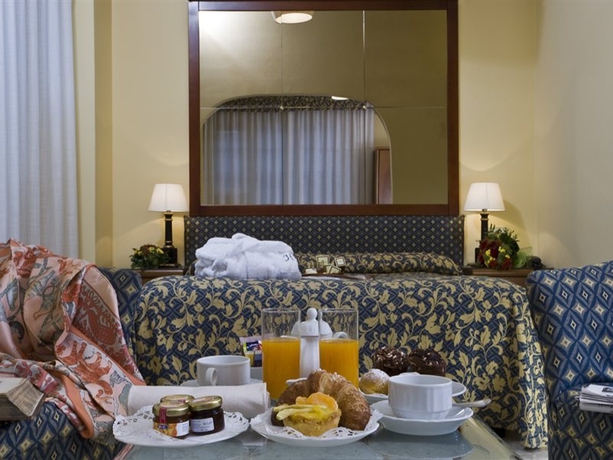 Hotel Savoy