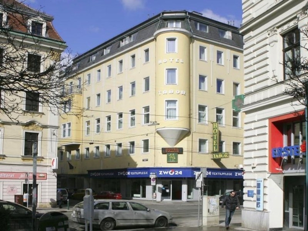 Hotel  Tabor