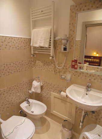 Hotel  Tonic