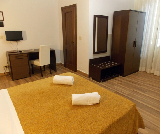 Hotel  Tonic