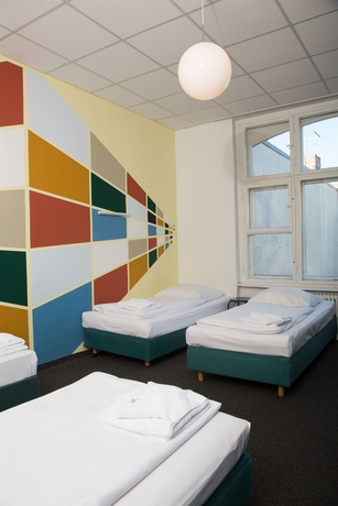 Hotel 4 Youth