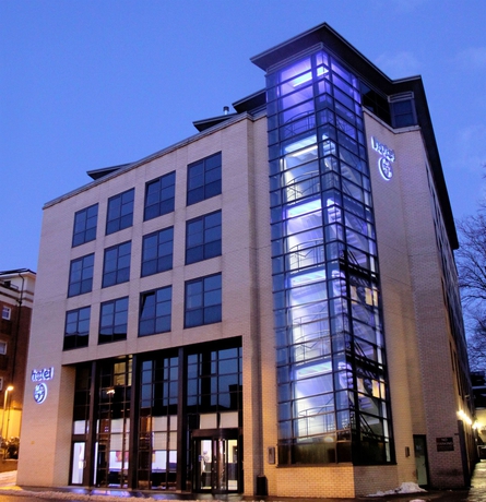 Hotel 53