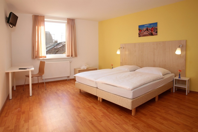 Hotel A and O Berlin Friedrichshain