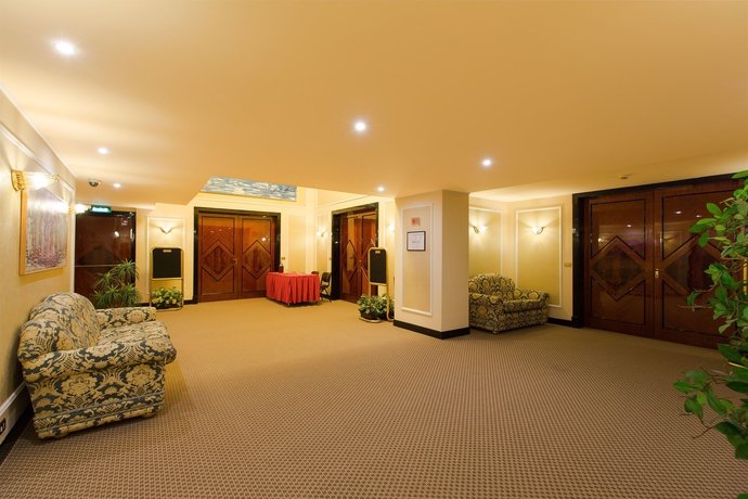 Hotel ADI DORIA GRAND