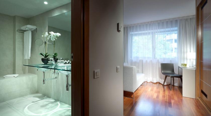 Hotel AH Agora WTC Zaragoza