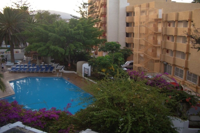Hotel A.Ponderosa