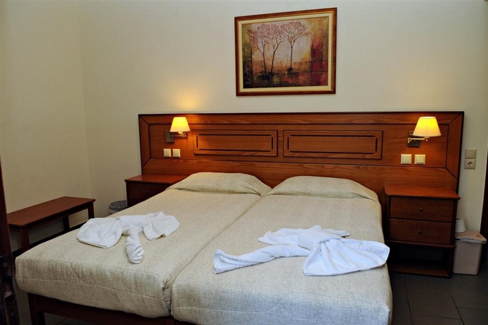 Hotel ATHENA