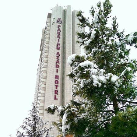 Hotel AZADI GRAND