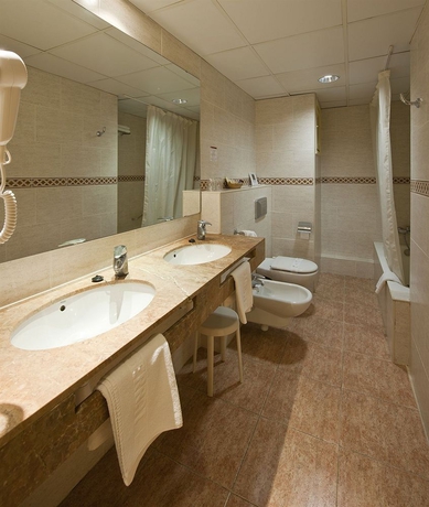 Hotel Abat Cisneros