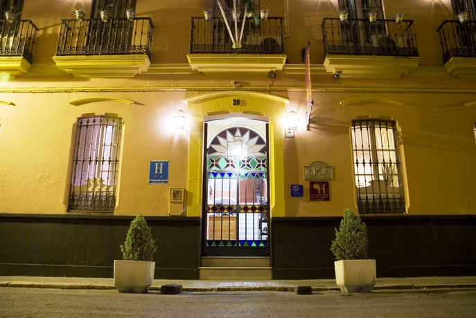 Hotel Abril