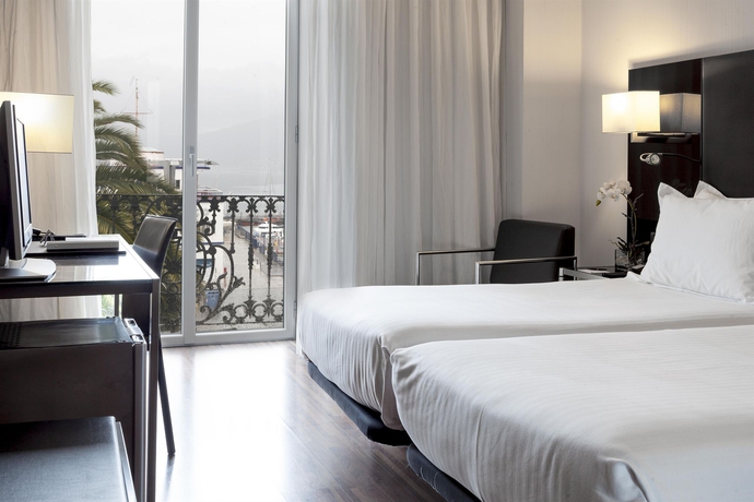 Hotel Ac Palacio Universal