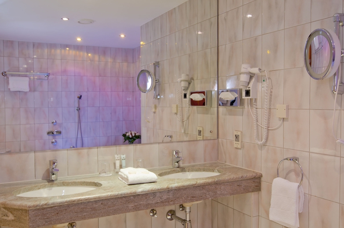Hotel Achat Plaza Zum Hirschen