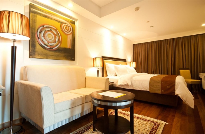Hotel Adelphi Grande Bangkok