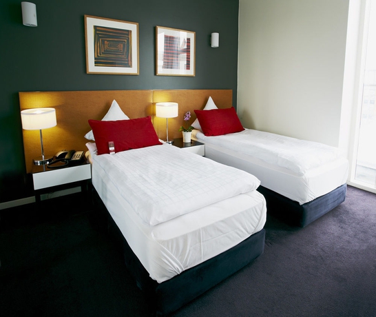 Hotel Adina