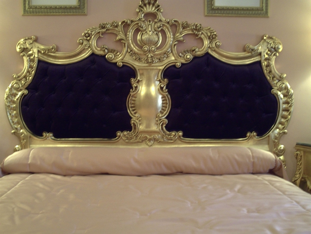 Hotel Adriano