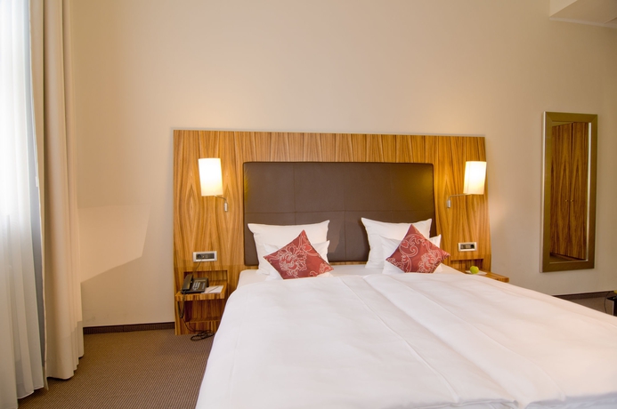 Hotel Ahat Plaza Herzog Am Dom