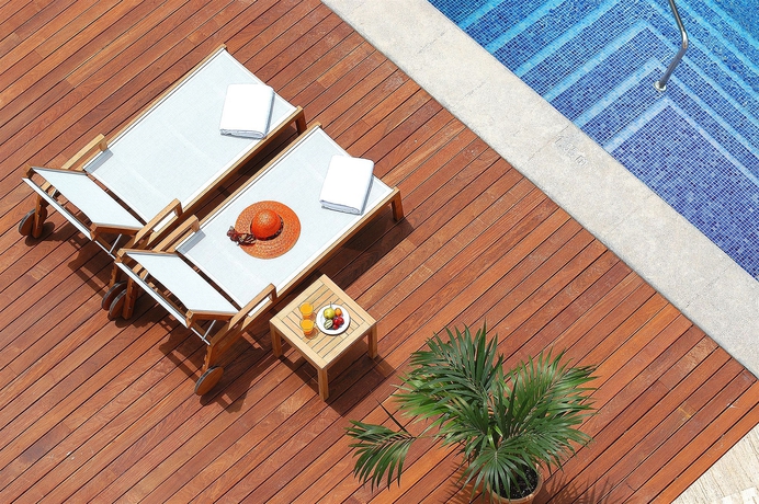 Hotel Aimia