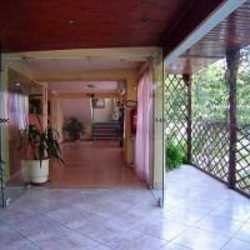Hotel Aiport Les Amis