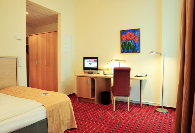 Hotel Airport berlin adlershof