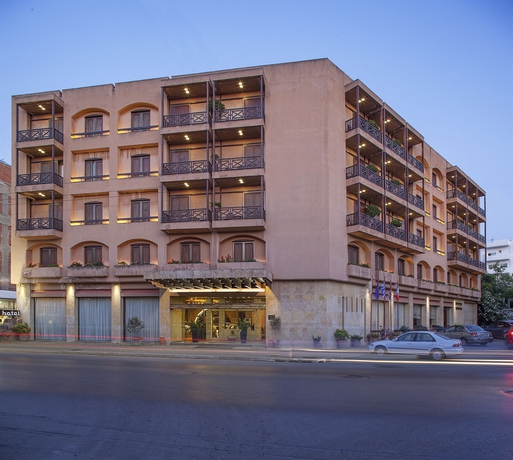Hotel Akali