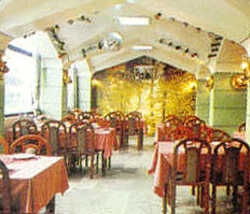 Hotel Al Iwan