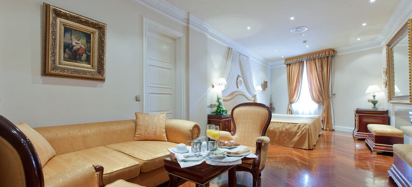 Hotel Alameda Palace