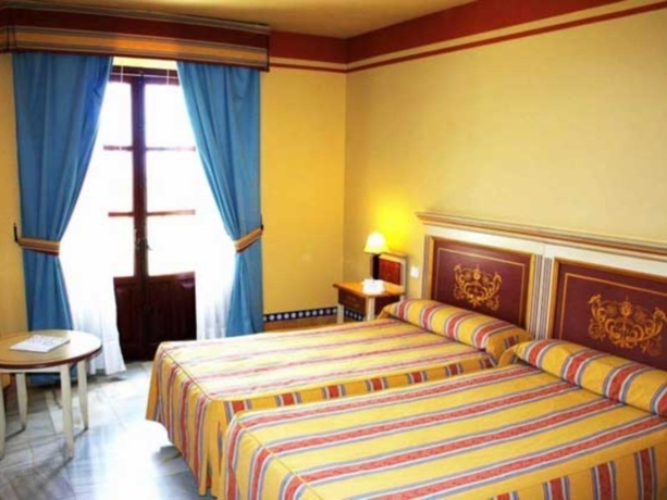 Hotel Alcazar De La Reina