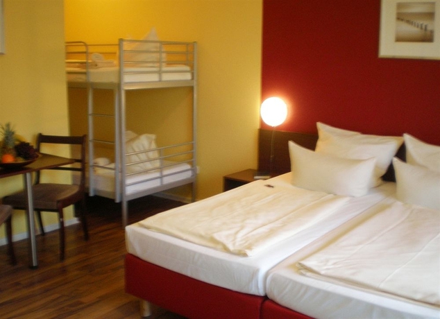 Hotel Alecsa Am Olympiastadion