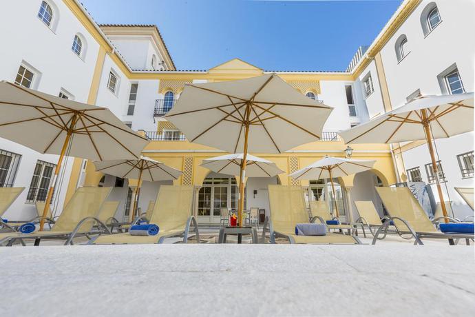 Hotel Alfaros