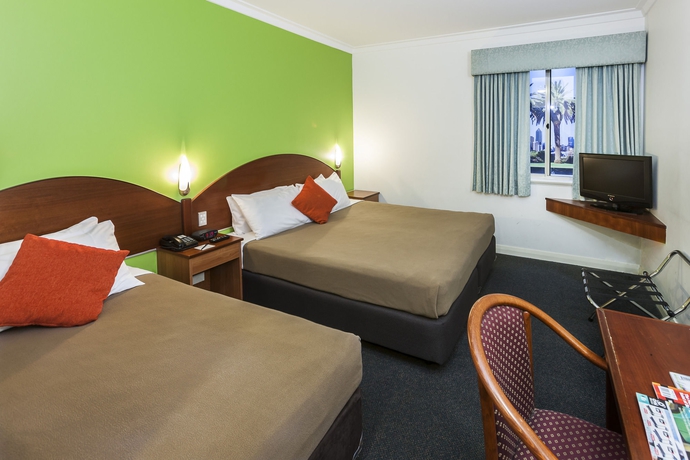 Hotel All Seasons