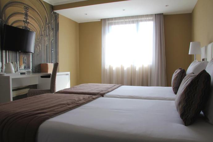 Hotel Almirante