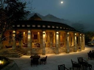 Hotel Amanjiwo