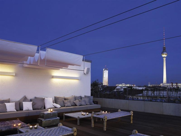 Hotel Amano