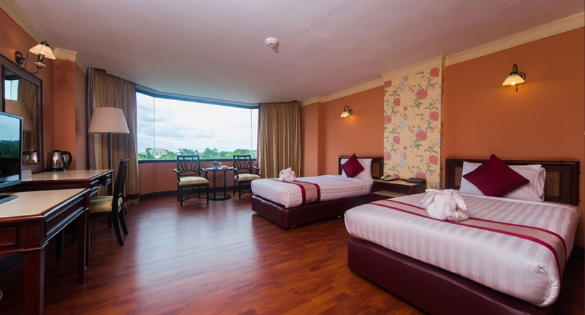 Hotel Amarin Lagoon 