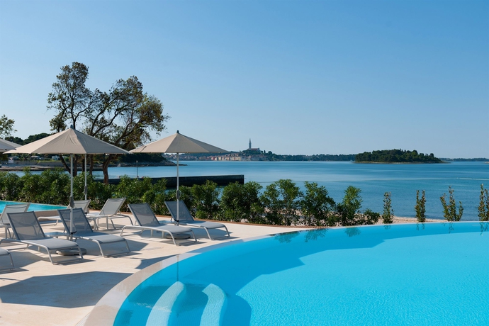 Hotel Amarin Resort