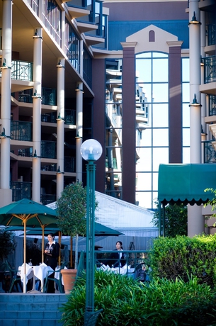 Hotel Amora Riverwalk