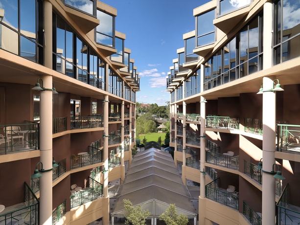 Hotel Amora Riverwalk