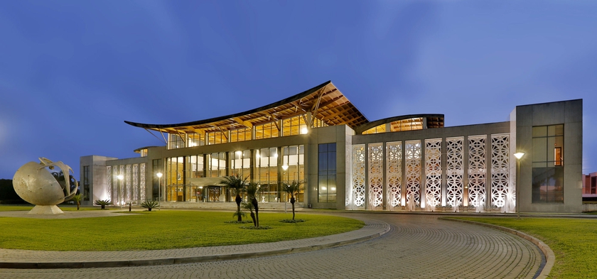 Hotel Amphitrite Palace Resort And Spa