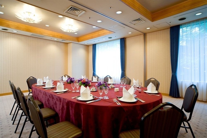 Hotel Ana Crowne Plaza