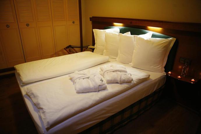 Hotel Anyos Park