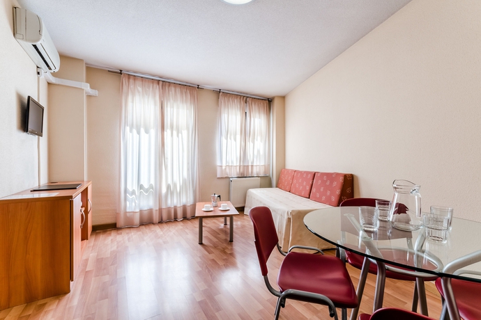 Hotel Apartamentos Jch Congreso
