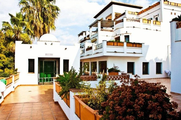 Hotel Apartamentos Turisticos Y Spa La Santa Cruz