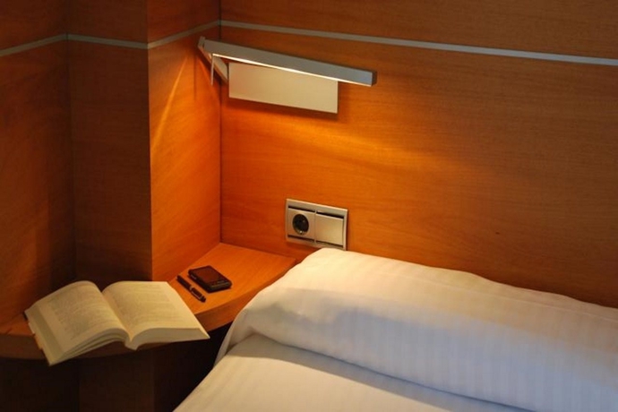 Hotel Arago 565