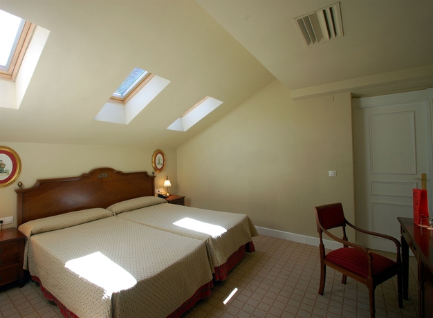 Hotel Arcea Gran Pelayo