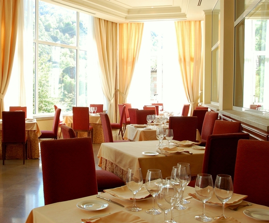 Hotel Arcea Gran Pelayo