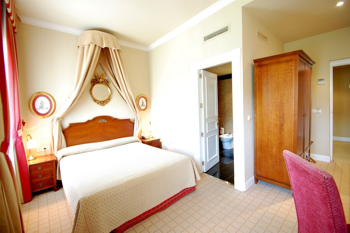 Hotel Arcea Gran Pelayo
