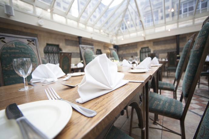 Hotel Arnos Manor