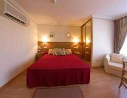 Hotel Arturo Soria Centre